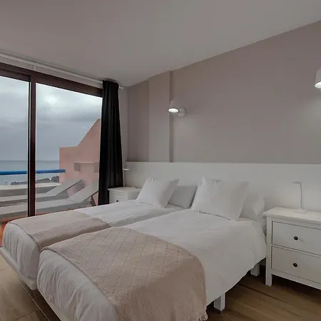 Sonia's * Playa Cancajos.- BreNa Baja (la Palma)